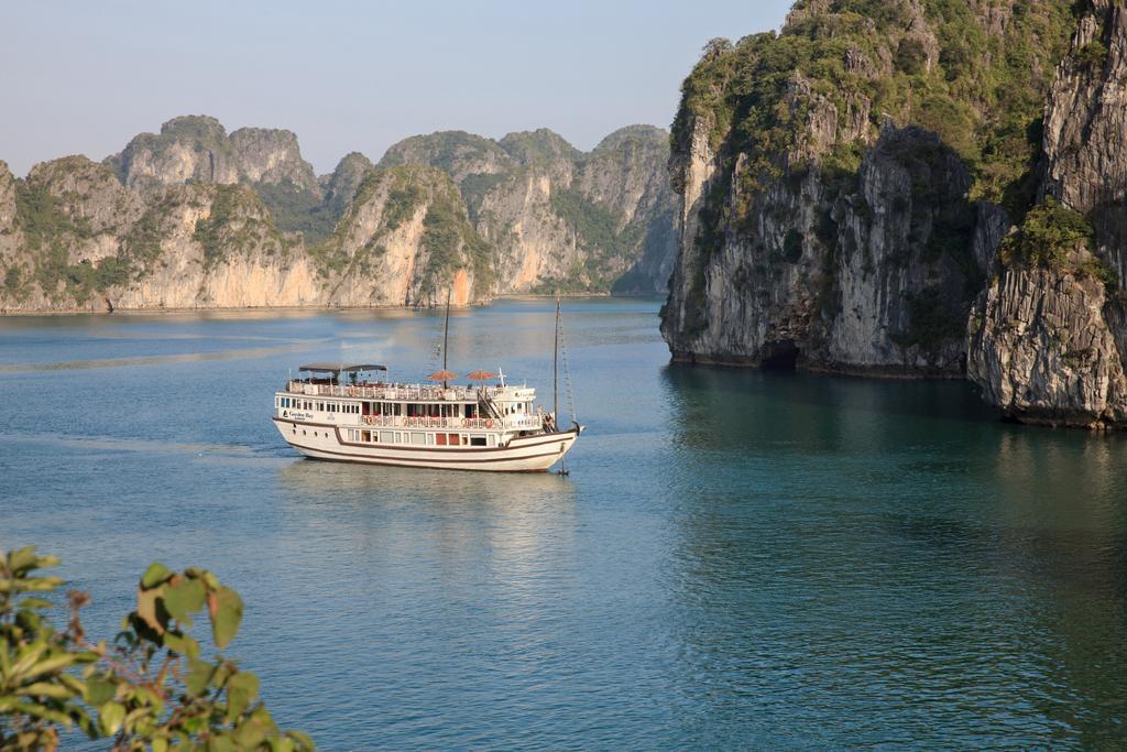 Hotel Garden Bay Luxury Cruise Ha Long Exteriér fotografie