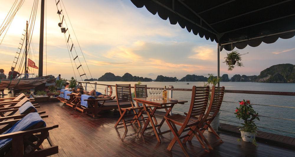 Hotel Garden Bay Luxury Cruise Ha Long Exteriér fotografie