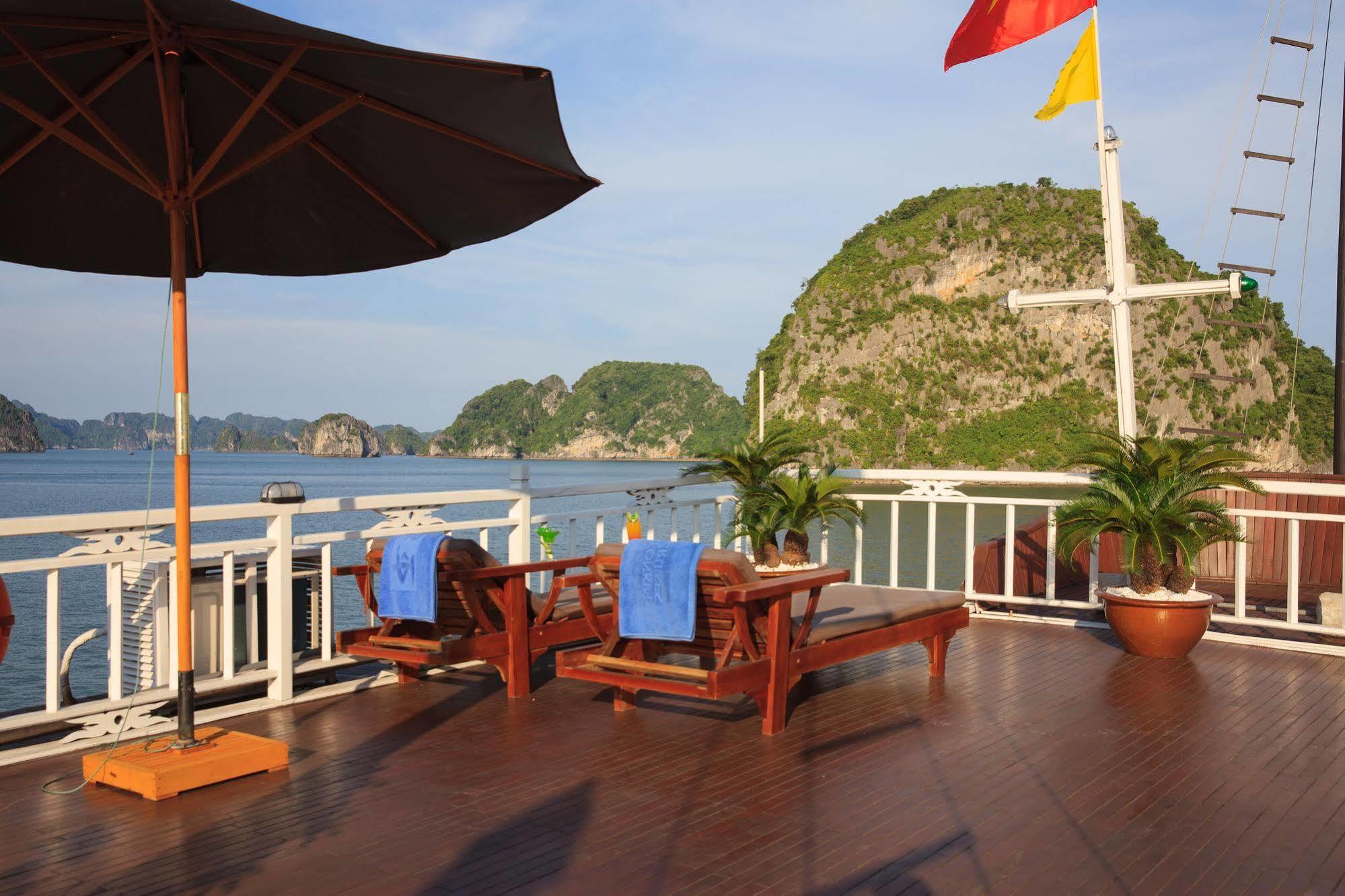 Hotel Garden Bay Luxury Cruise Ha Long Exteriér fotografie